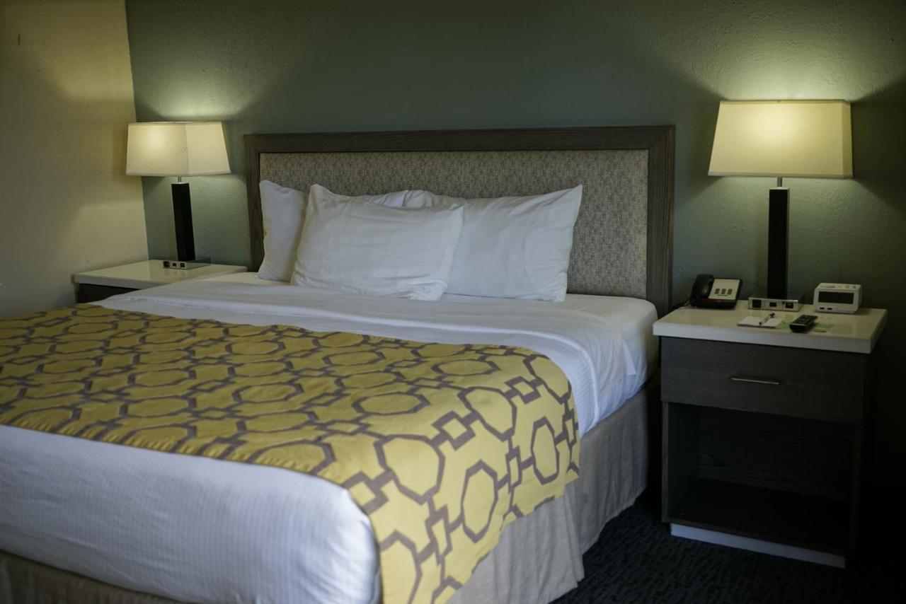 Hotel Baymont By Wyndham Shakopee Exteriér fotografie