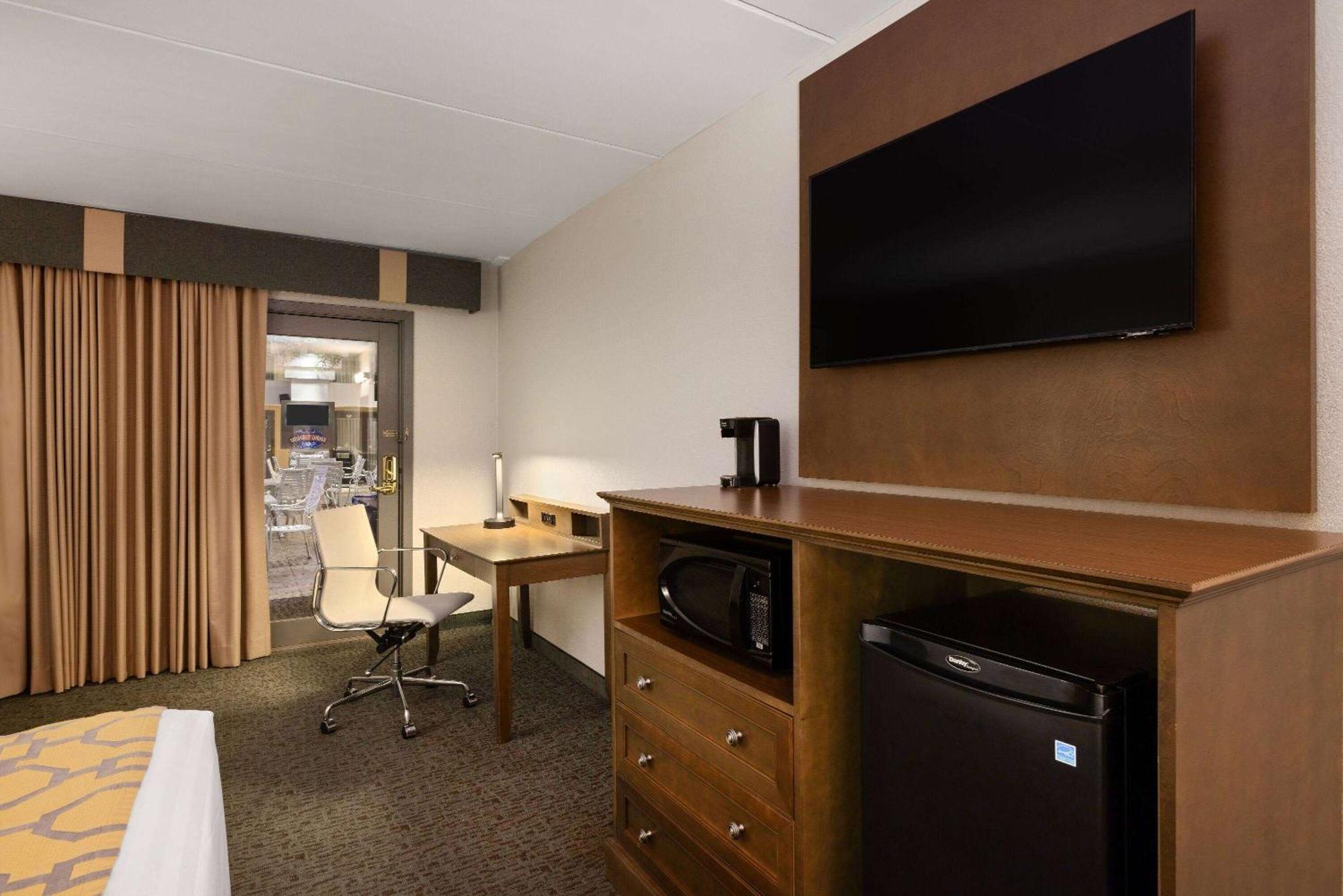 Hotel Baymont By Wyndham Shakopee Exteriér fotografie