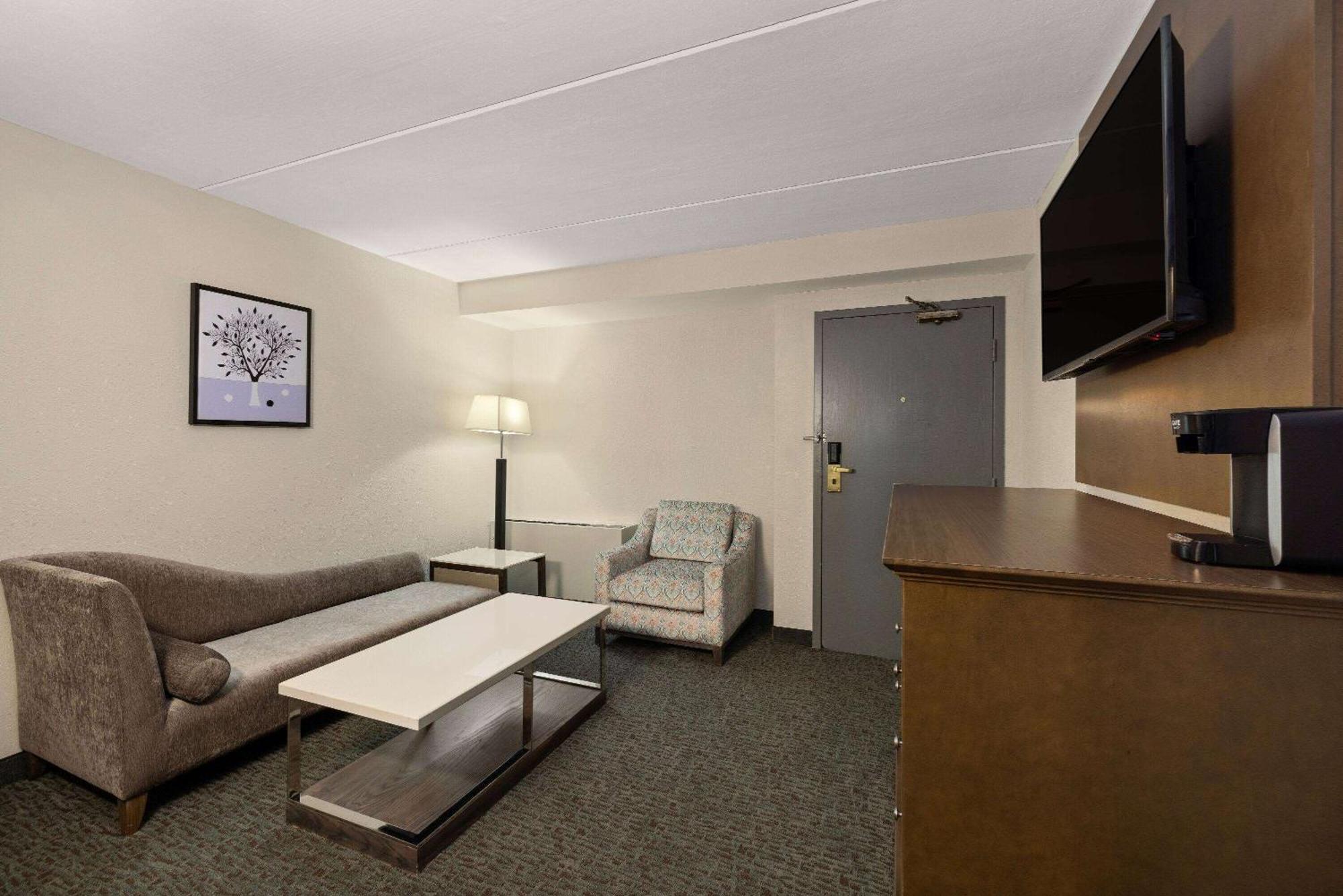 Hotel Baymont By Wyndham Shakopee Exteriér fotografie