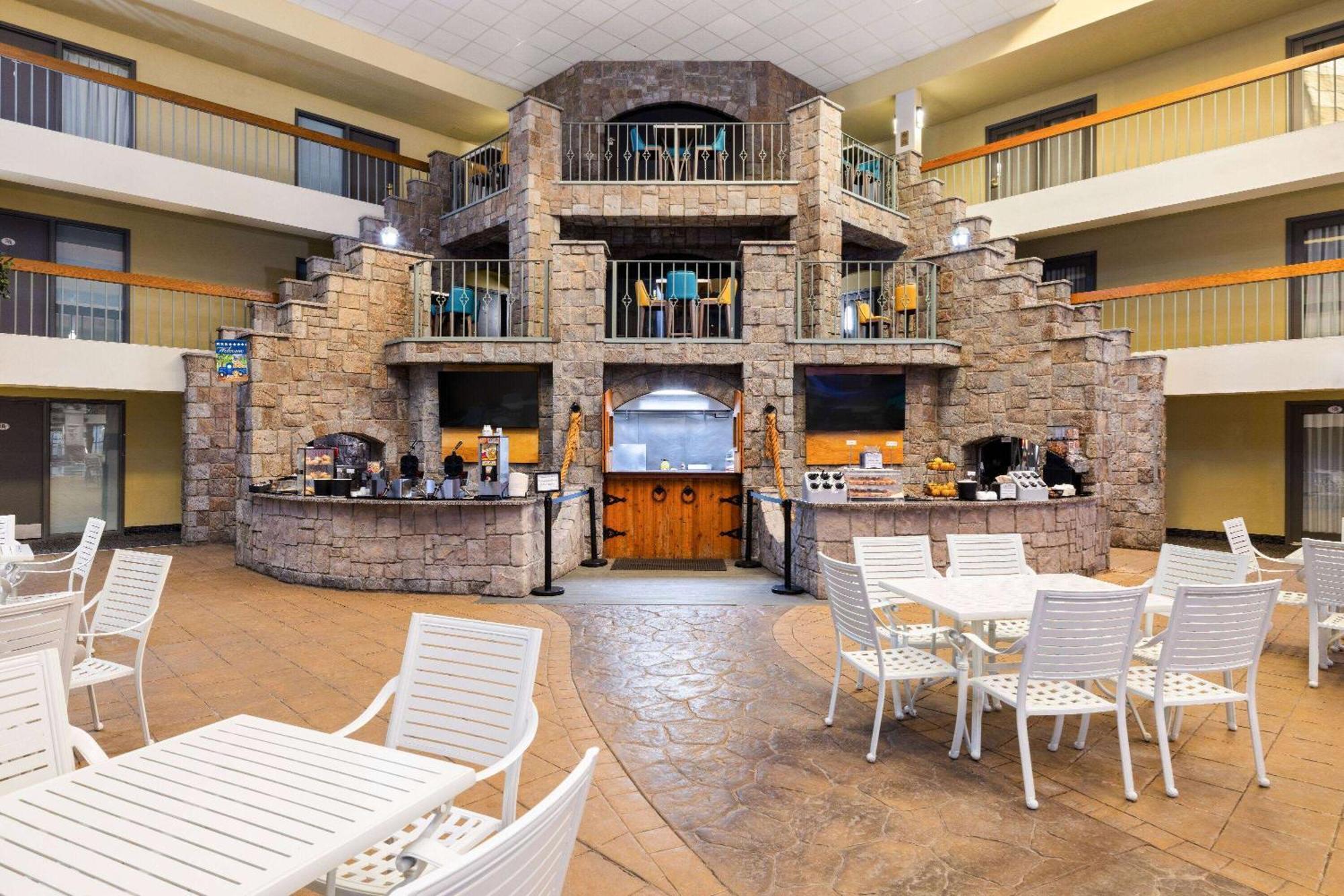 Hotel Baymont By Wyndham Shakopee Exteriér fotografie